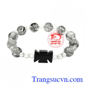Chuỗi mân côi thạch anh tóc 9 ly là sản phẩm mang đến nhiều may mắn và phước lành đến cho người đeo.