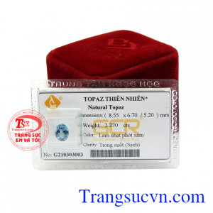 Trong phong thủy, đá Topaz chứa nhiều nguồn năng lượng tích cực xua đuổi tà ma và đem lại vận may đến cho người dùng.