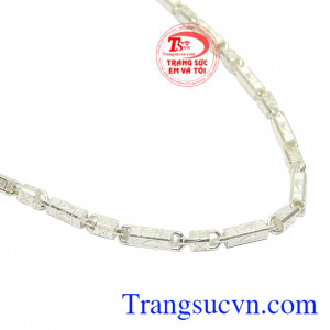 Dây chuyền bạc nam ấn tượng đẹp.