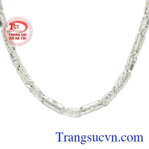 Sản phẩm được bảo hành uy tín, giao hàng trên toàn quốc. Dây chuyền nam bạc xu hướng