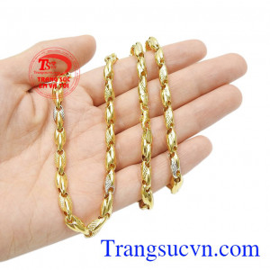 Dây chuyền nam độc đáo vàng tây bảo hành chu đáo, nhận đặt chế tác theo yêu cầu.