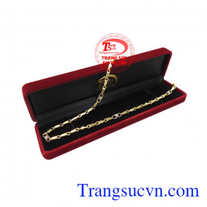 Dây chuyền nam phong cách vàng tây bảo hành chu đáo, giao hàng toàn quốc. 
