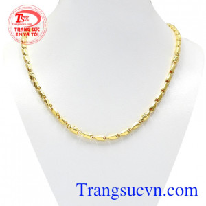 Dây chuyền phái mạnh xu hướng được chế tác tinh xảo theo công nghệ hiện đại mang đến một sản phẩm hoàn hảo cho nam giới.