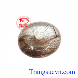 Hơn nữa, thạch anh tóc có năng lượng cao giống như lực đẩy lớn giúp cho chủ nhân vượt qua khó khăn trong công việc và theo đuổi đam mê. Đồng xu thạch anh tóc an nhiên