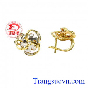 Kiểu dáng trẻ trung, quyến rũ mang đến cho người dùng sản phẩm ấn tượng. Hoa tai chong chóng kỳ diệu