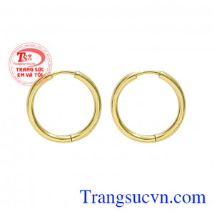 Hoa tai nữ cá tính vàng tây là sự lựa chọn thông minh cho phái đẹp. 