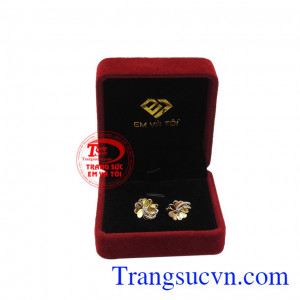 Hoa tai nữ hạnh phúc