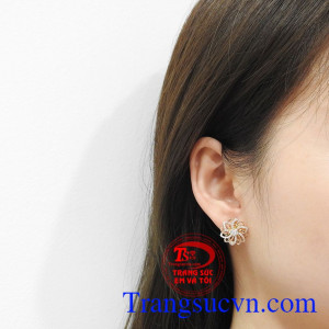 Hoa tai nữ rạng rỡ