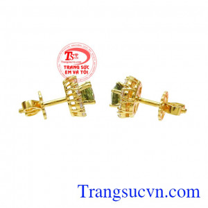 Hoa tai Sapphire thanh lịch có giấy kiểm định đá quý.