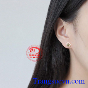 Hoa tai Sapphire thanh lịch tinh tế.