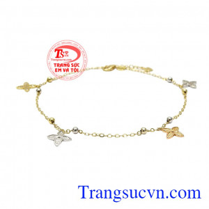 Lắc chân nữ đẳng cấp với chế tác từ vàng tây 18k. 