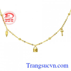 Lắc chân vàng đáng yêu đẹp.