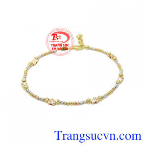 Lắc tay nhập khẩu dễ thương được nhập khẩu từ Italy với thiết kế tinh tế giúp cho chiếc lắc tay thêm phần nổi bật.