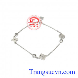 Lắc tay nữ phong cách vàng trắng với những chi tiết tinh xảo và trang nhã.