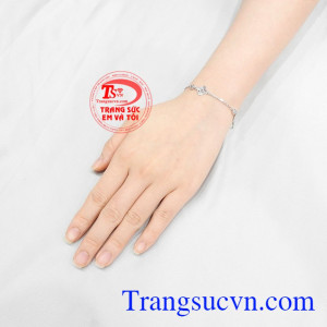 Hãy đến với Trang sức Em và Tôi để lựa chọn cho mình sản phẩm thích hợp nhé!