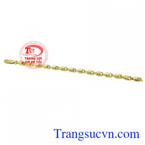 Lắc tay mang tới sự thoải mái để các bé có thể vui chơi, vận động. Lắc tay vàng bé trai