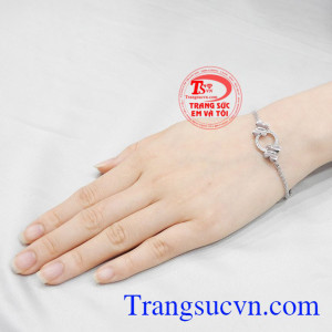 Lắc tay vàng trắng hồ điệp bảo hành chu đáo, giao hàng toàn quốc.