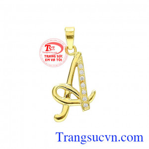 Mặt dây chữ A tinh tế