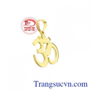 Chữ OM thường được dùng trong yoga là một âm thanh nhiệm màu chứa đựng sức cuốn hút kỳ lạ.