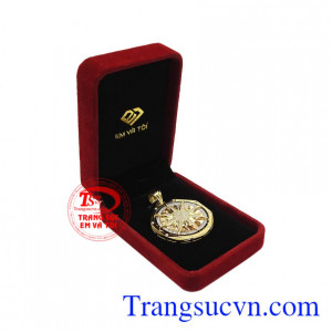 Mặt dây nam vàng hào quang nam tính.