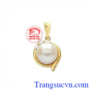 Mặt dây ngọc trai nữ tính