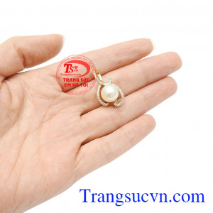 Mặt dây ngọc trai quyến rũ giao hàng trên toàn quốc.