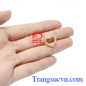 Sản phẩm bảo hành uy tín, giao hàng toàn quốc. Mặt dây trái tim dễ thương