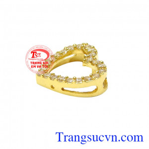 Sản phẩm là món quà ý nghĩa dành tặng cho người phụ nữ của bạn. Mặt dây trái tim dễ thương