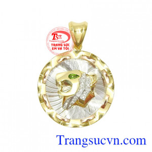 Mặt dây vàng báo nam tính được nhập khẩu từ Korea vàng 18k tinh xảo.