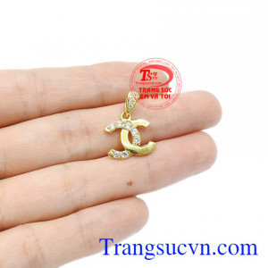 Sản phẩm có thể đặt chế tác theo yêu cầu. Mặt dây vàng dễ thương