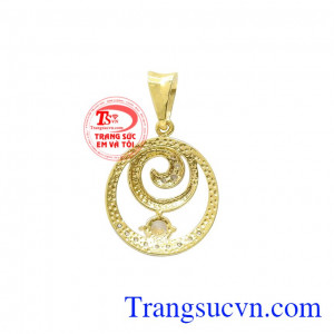 Mặt dây vàng tây hoàn hảo với kiểu thiết kế trẻ trung, phong cách. 