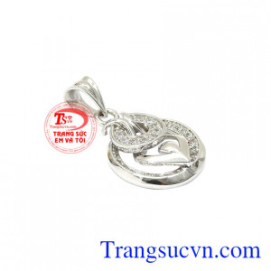 Mặt dây vàng trắng hoàn mỹ vàng 18k bảo hành chu đáo, giao hàng tận nơi.