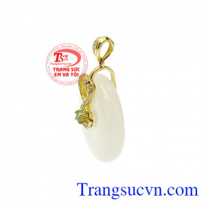 Mặt ngọc jadeite bọc bạc bền đẹp, giao hàng trên toàn quốc.