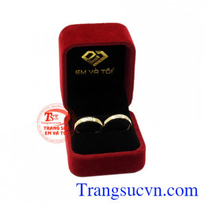 Nhẫn cưới hôn nhân ngọt ngào tinh tế.