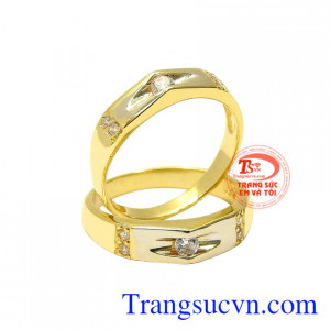 Hãy đến với trang sức Em và Tôi để chọn ra đôi nhẫn cưới mà bạn mong muốn nhé!