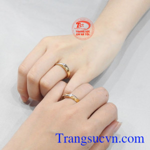 Đôi nhẫn cưới này sẽ là minh chứng cho tình yêu của vợ chồng bạn.
