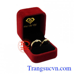 Nhẫn cưới vàng tây vĩnh cửu chất lượng.