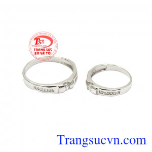 Đôi nhẫn cưới này sẽ giúp cho ngày trọng đại của đôi lứa thêm phần ý nghĩa và mãi mãi bền lâu.