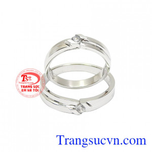 Nhẫn cưới vàng trắng kết duyên thanh toán an toàn.