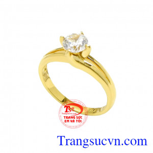 Kiểu dáng trang nhã kết hợp cùng viên đá cz giúp cho người đeo trở nên rạng ngời. Nhẫn nữ dịu dàng vàng tây