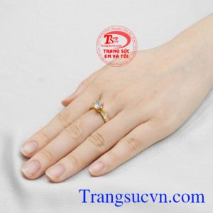 Nhẫn nữ vàng màu kiều diễm 10k.