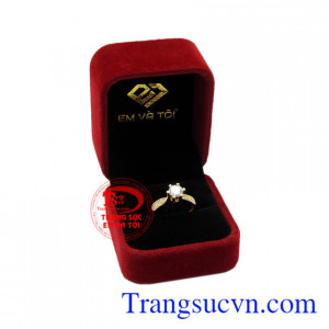 Nhẫn nữ vàng màu kiều diễm chất lượng.