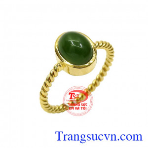 Nhẫn nữ vàng nephrite bình an, may mắn và hợp phong thủy. 
