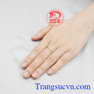 Nhẫn nữ vàng phong cách cá tính