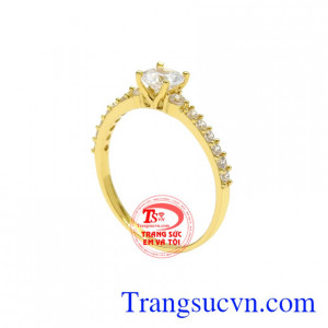 Chiếc nhẫn vừa đủ khiến các cô gái trông điệu đà và cũng làm bao trái tim xao xuyến.