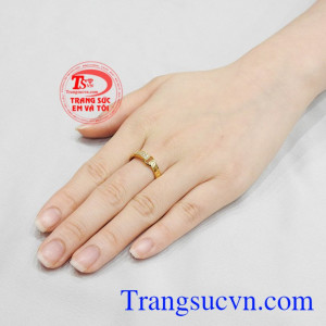 Nhẫn nữ vàng tây thời thượng