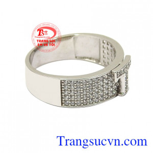 Nhẫn vàng trắng chữ T bảo hành chu đáo, thanh toán an toàn.
