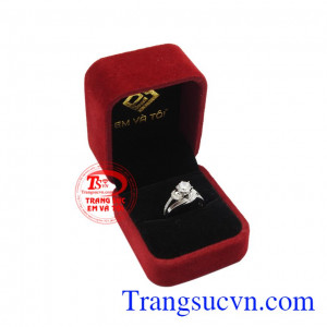 Nhẫn vàng trắng quý cô thanh lịch thời trang.