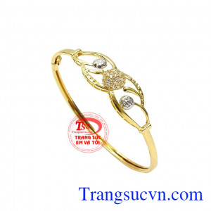 Vòng tay nữ thời trang nhận đặt chế tác theo yêu cầu, bảo hành uy tín, giao hàng toàn quốc. 