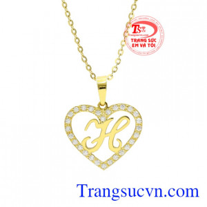 Bộ trang sức chữ H nổi bật